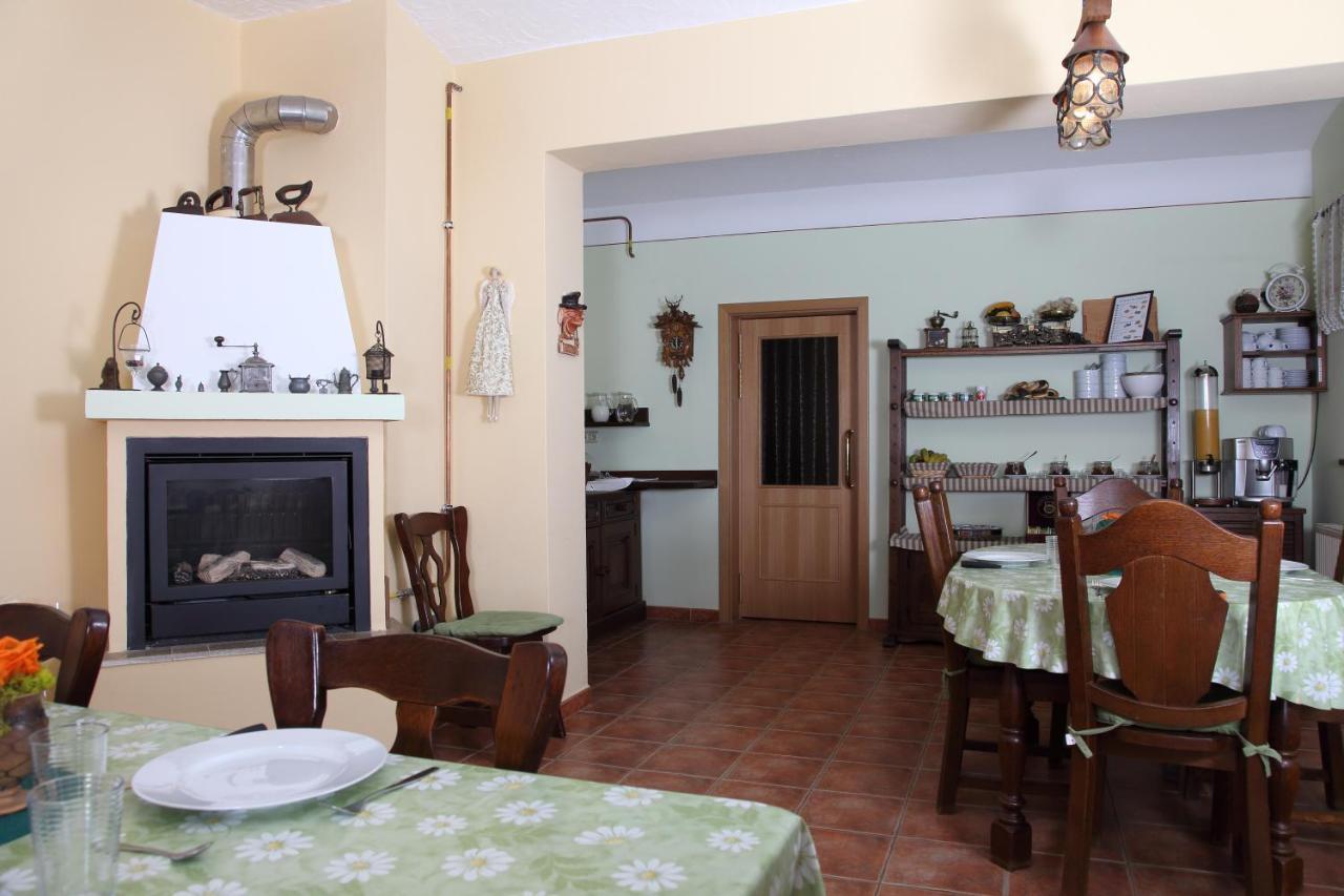 Rodinny Pension Antoni เชสกี้ครุมลอฟ ภายนอก รูปภาพ